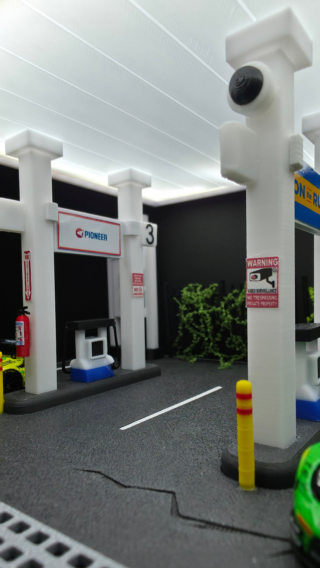 1:64 Pioneer Gas Station Diorama
