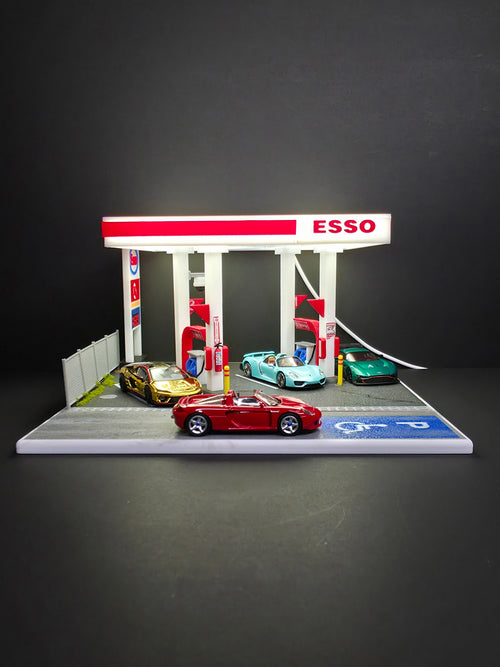 1:64 Esso Gas Station Diorama