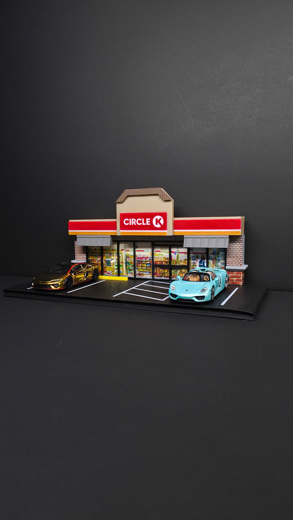 1:64 Scaled Circle K Storefront
