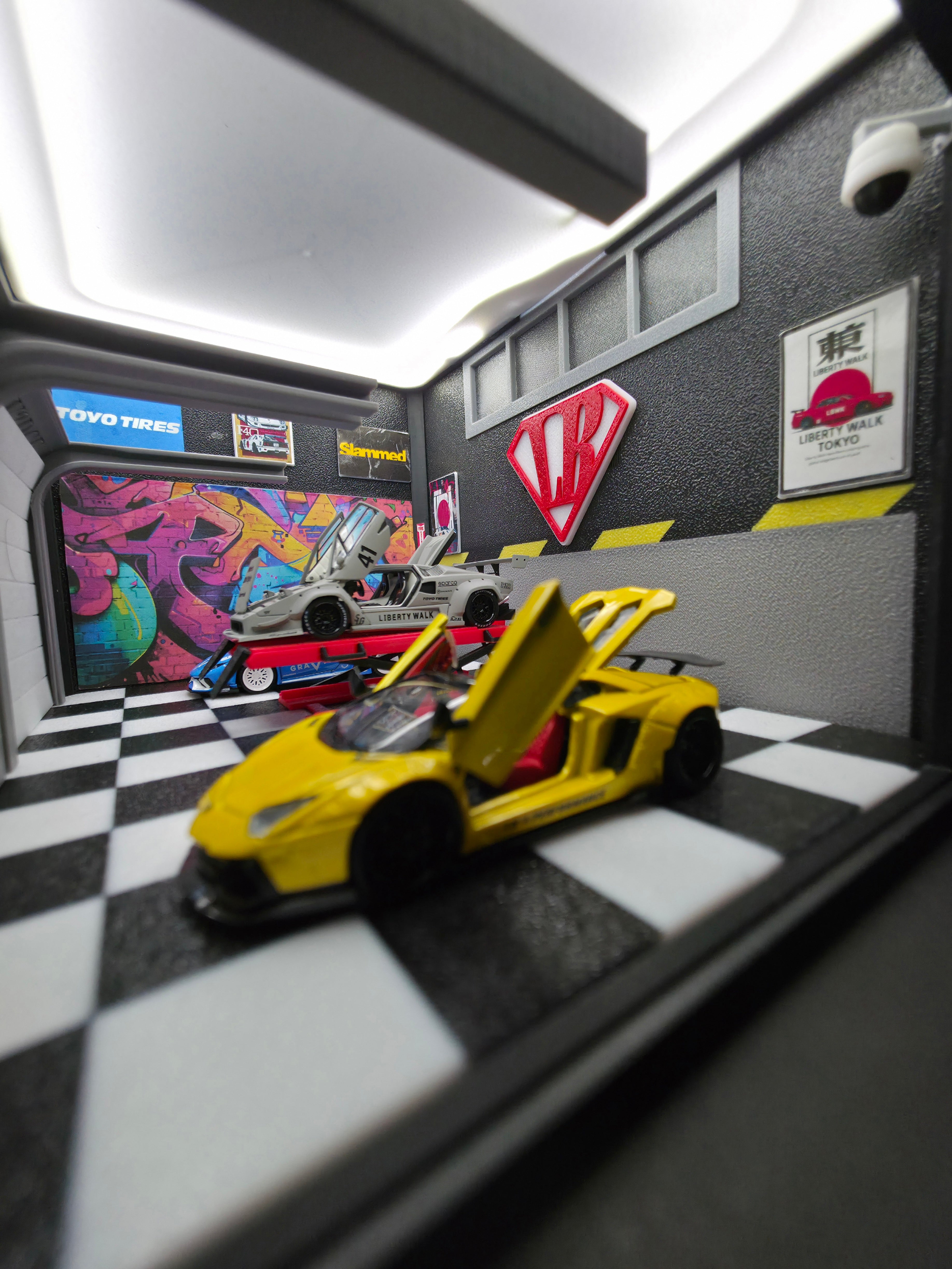 1:64 Liberty Walk Garage Diorama